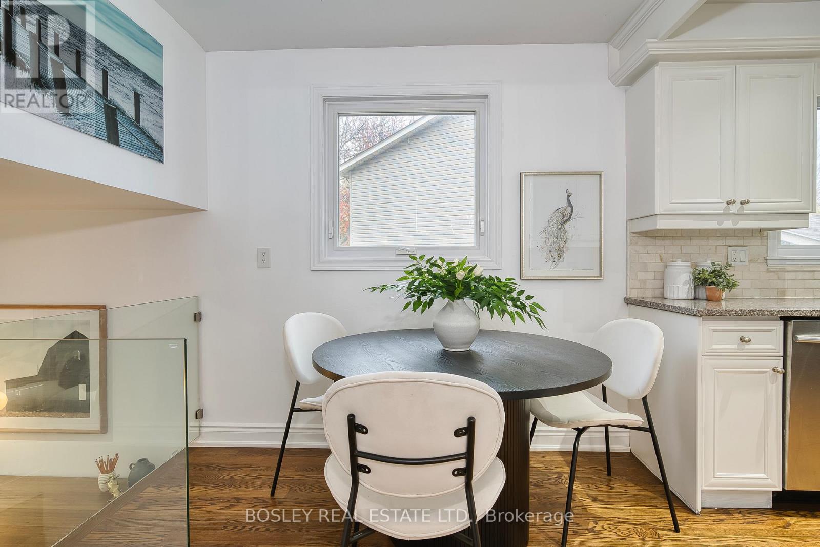 2972 Oslo Crescent, Mississauga, Ontario  L5N 1Z9 - Photo 5 - W12517052