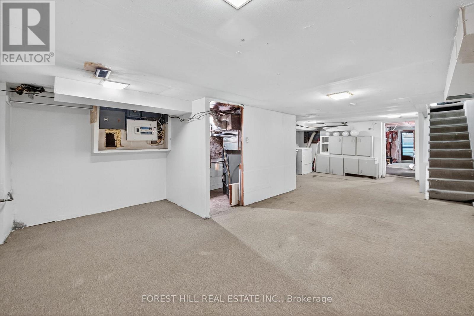 487 Clendenan Avenue, Toronto (Junction Area), Ontario  M6P 2X7 - Photo 10 - W12517082