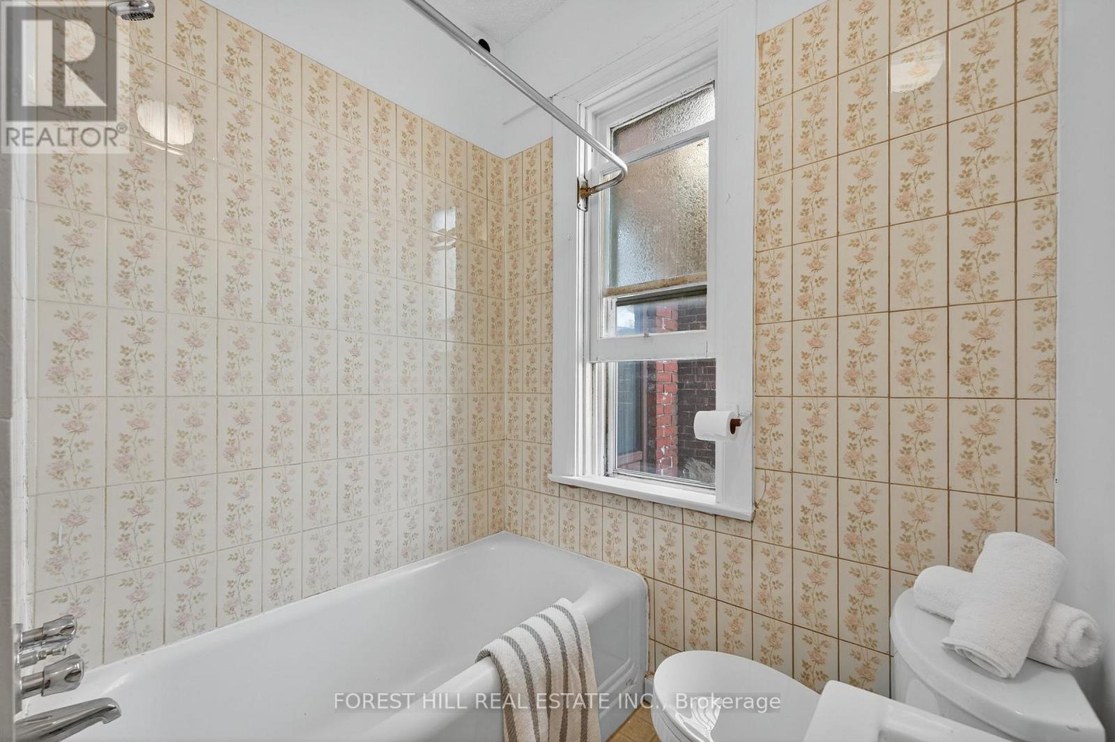 487 Clendenan Avenue, Toronto (Junction Area), Ontario  M6P 2X7 - Photo 11 - W12517082