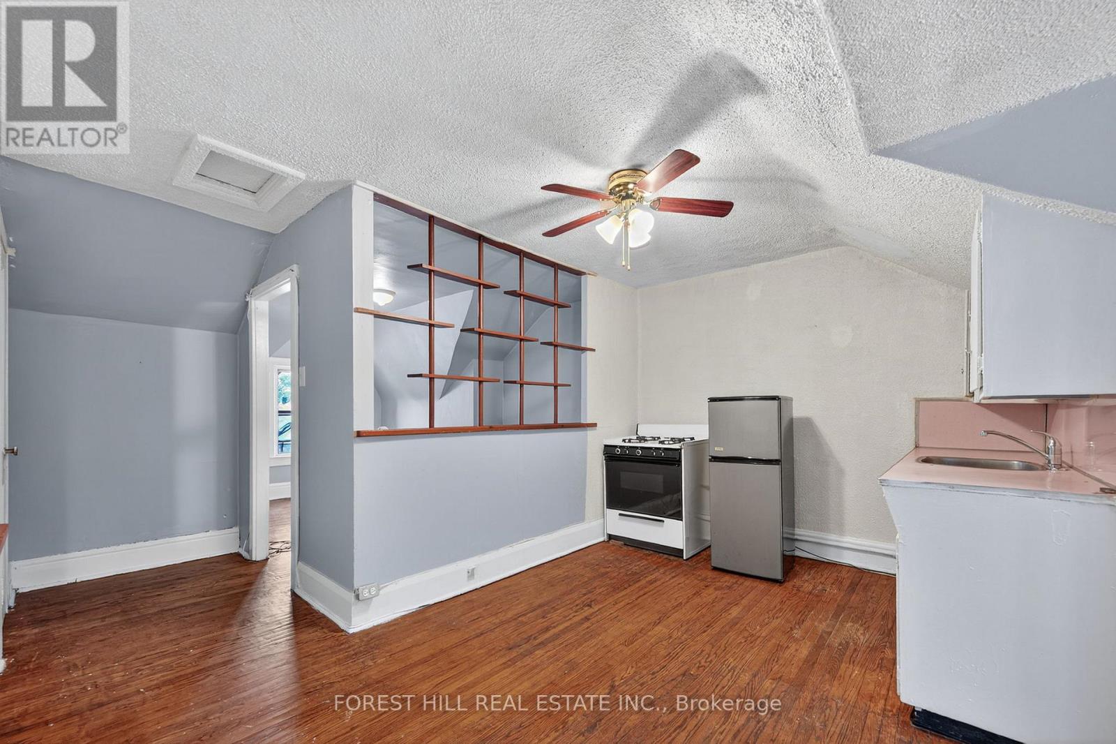 487 Clendenan Avenue, Toronto (Junction Area), Ontario  M6P 2X7 - Photo 17 - W12517082