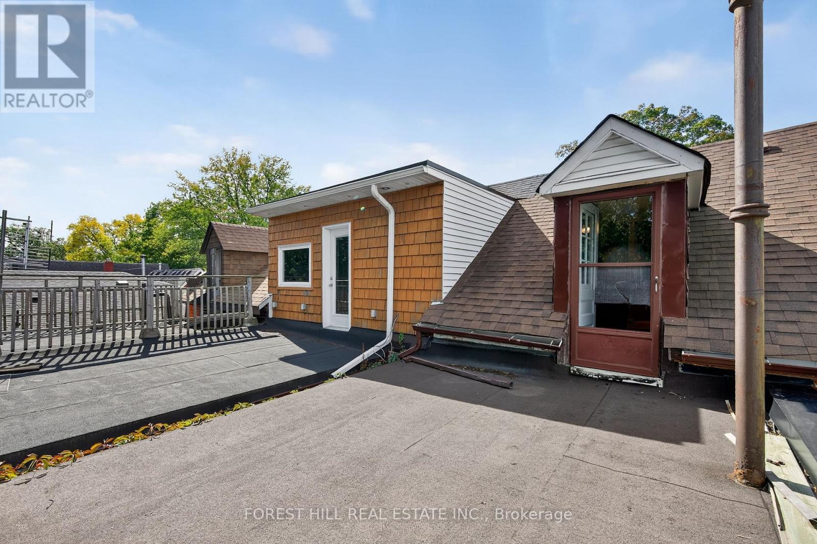 487 Clendenan Avenue, Toronto (Junction Area), Ontario  M6P 2X7 - Photo 20 - W12517082