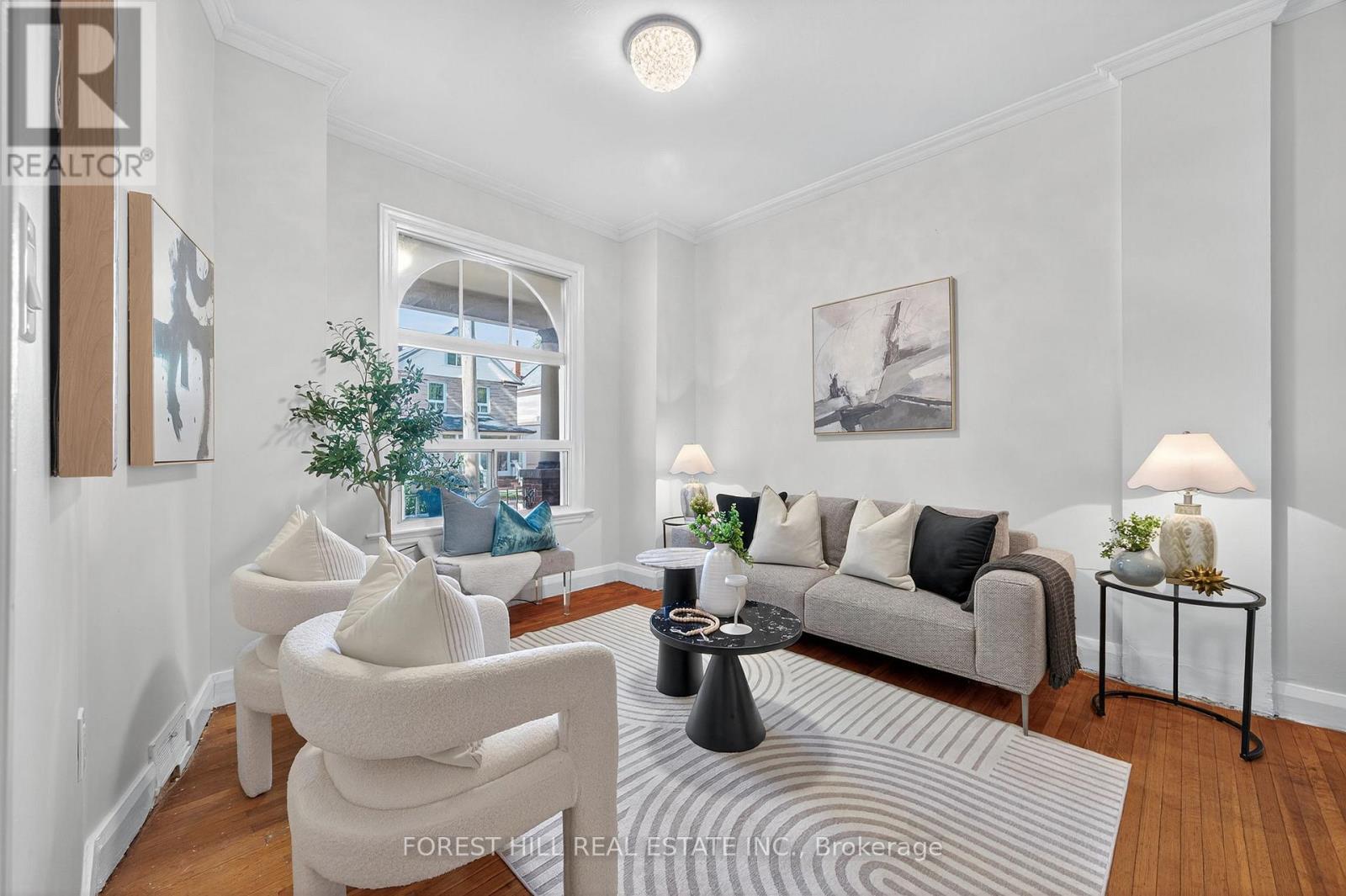 487 Clendenan Avenue, Toronto (Junction Area), Ontario  M6P 2X7 - Photo 3 - W12517082