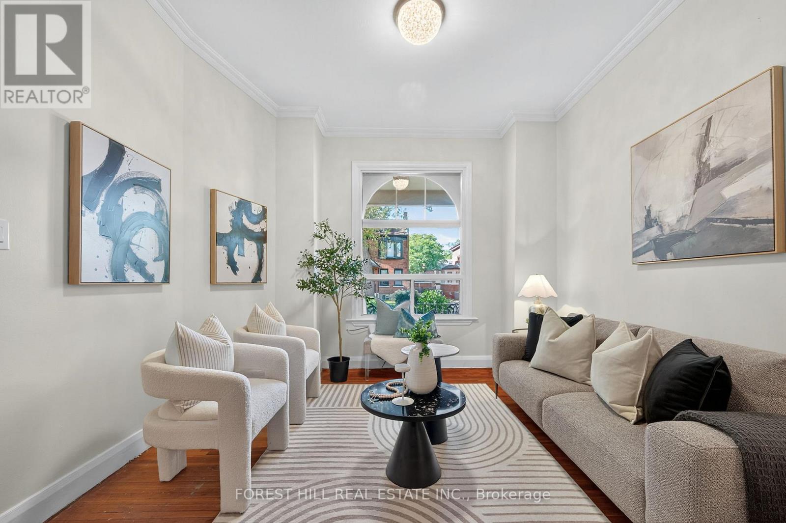 487 Clendenan Avenue, Toronto (Junction Area), Ontario  M6P 2X7 - Photo 4 - W12517082