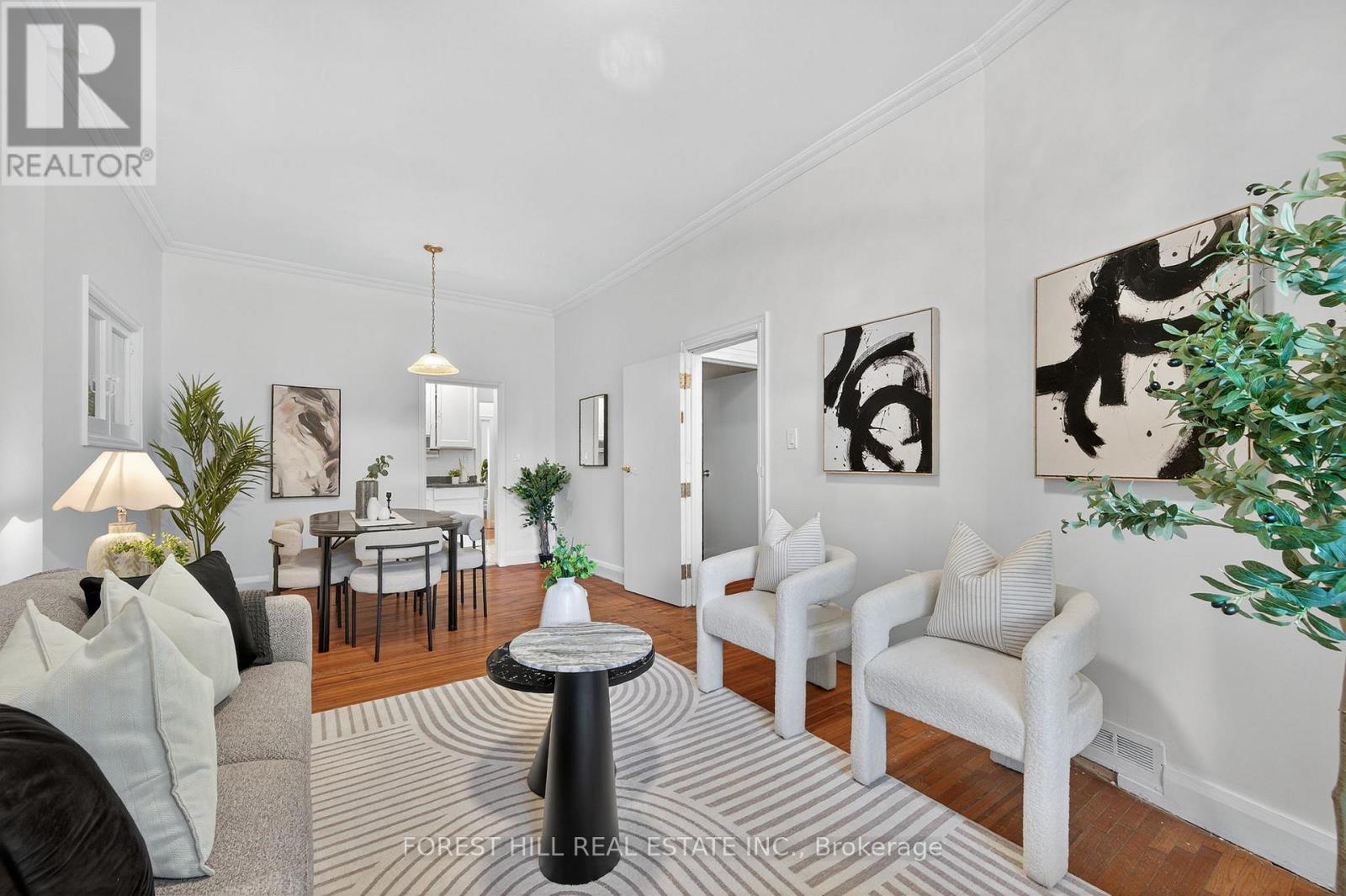 487 Clendenan Avenue, Toronto (Junction Area), Ontario  M6P 2X7 - Photo 5 - W12517082