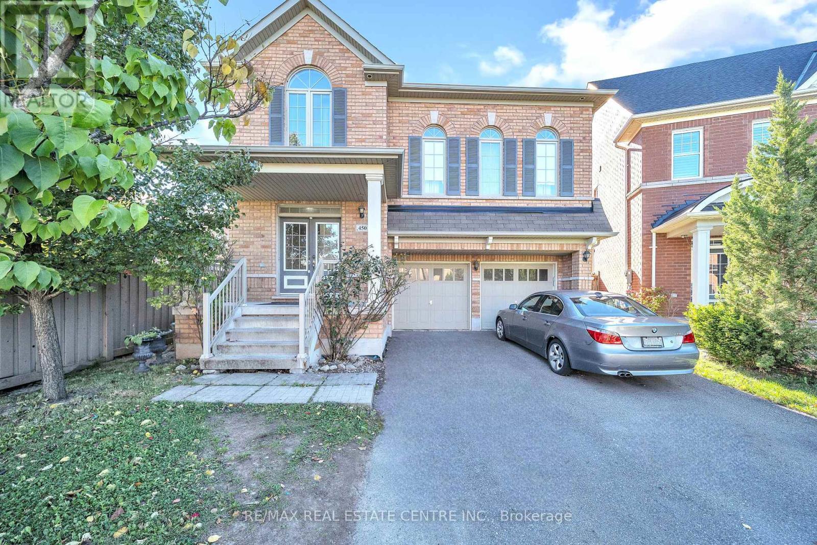 450 Tilt Point, Milton, Ontario  L9T 7Y5 - Photo 2 - W12517106