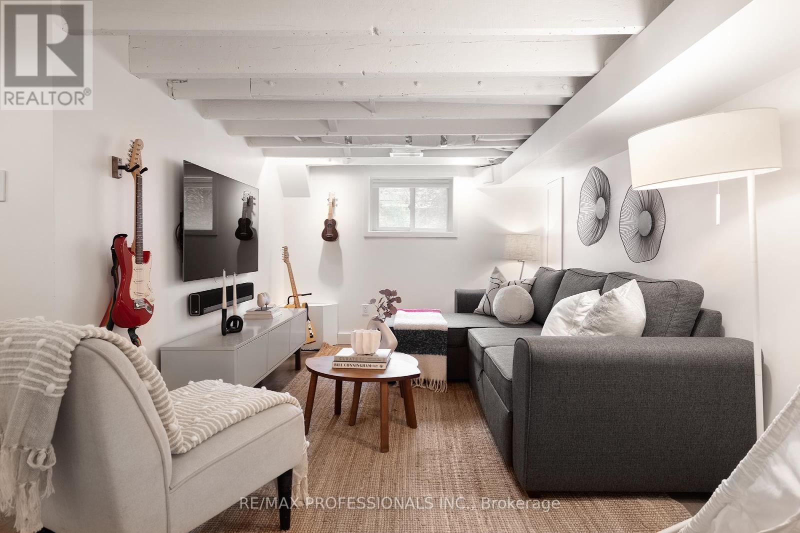 130 Westmoreland Avenue, Toronto, Ontario  M6H 2Z9 - Photo 23 - W12517108