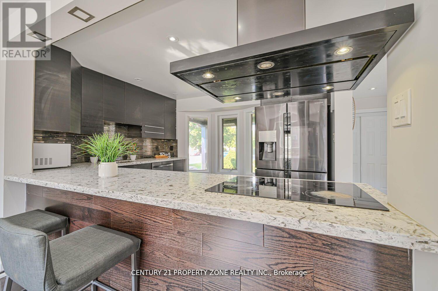 22 Lockwood Road, Brampton, Ontario  L6Y 4T7 - Photo 10 - W12517192