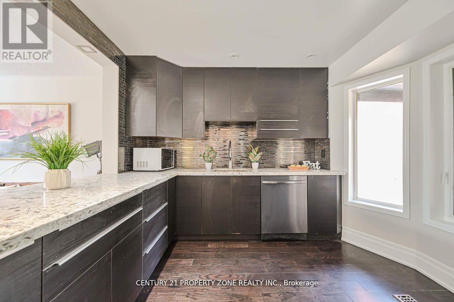 22 Lockwood Road, Brampton, Ontario  L6Y 4T7 - Photo 12 - W12517192