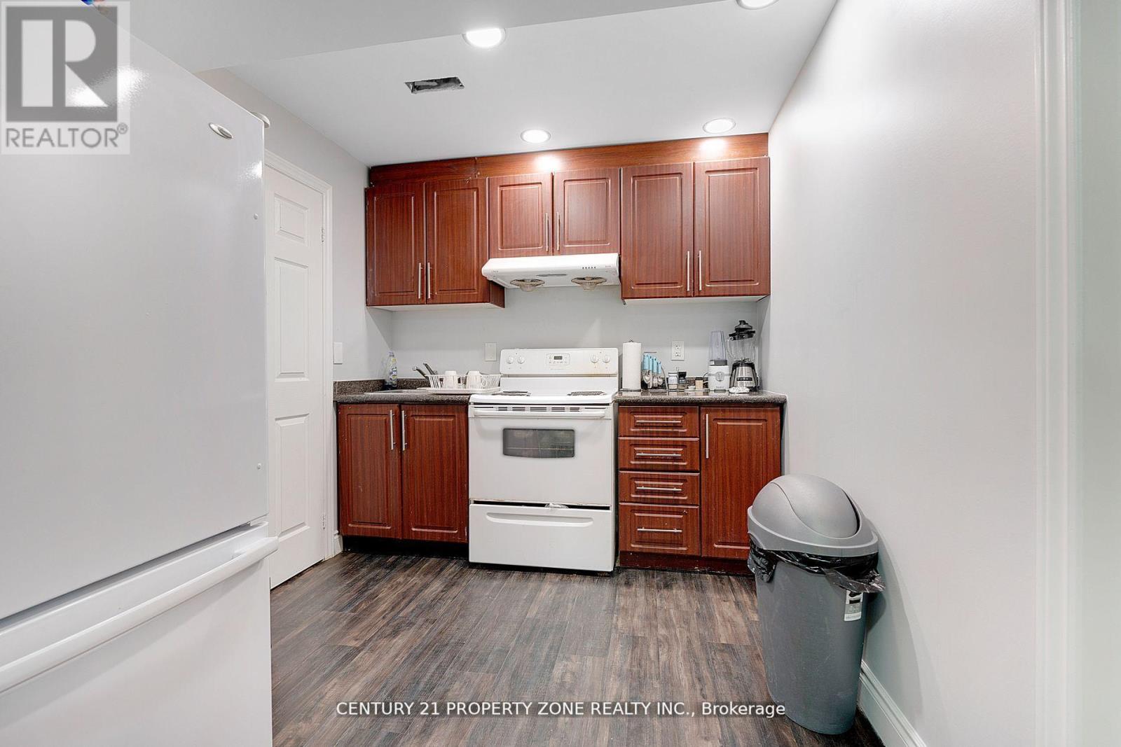 22 Lockwood Road, Brampton, Ontario  L6Y 4T7 - Photo 32 - W12517192