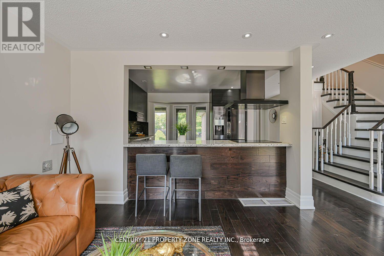 22 Lockwood Road, Brampton, Ontario  L6Y 4T7 - Photo 8 - W12517192