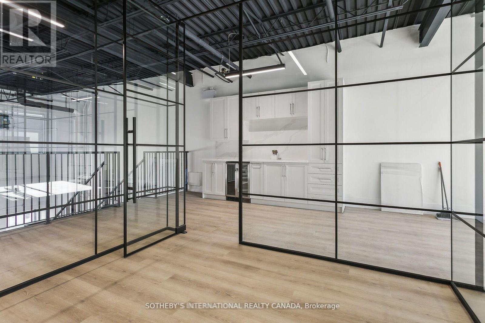 5 - 5270 SOLAR DRIVE, Mississauga, Ontario