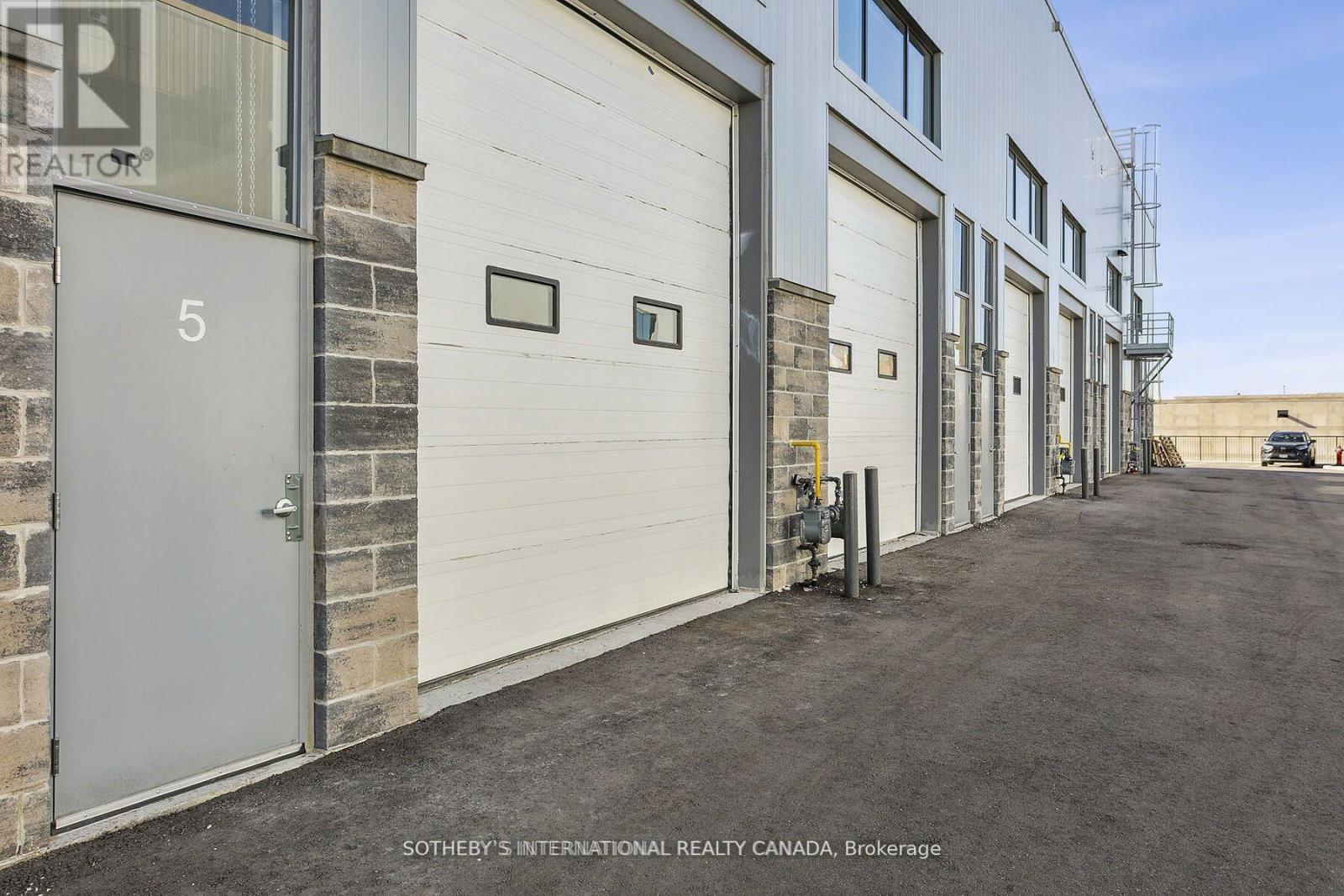 5 - 5270 Solar Drive, Mississauga, Ontario  L4W 0G7 - Photo 15 - W12517194