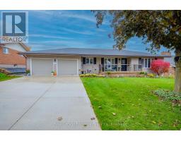 8 REMINGTON DRIVE, North Huron, Ontario