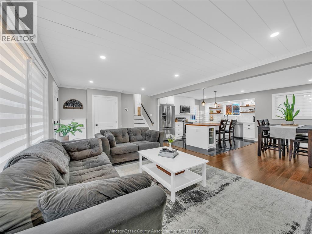 77 Venetian, Amherstburg, Ontario N9V 3A3 - Photo 3 - 25028204