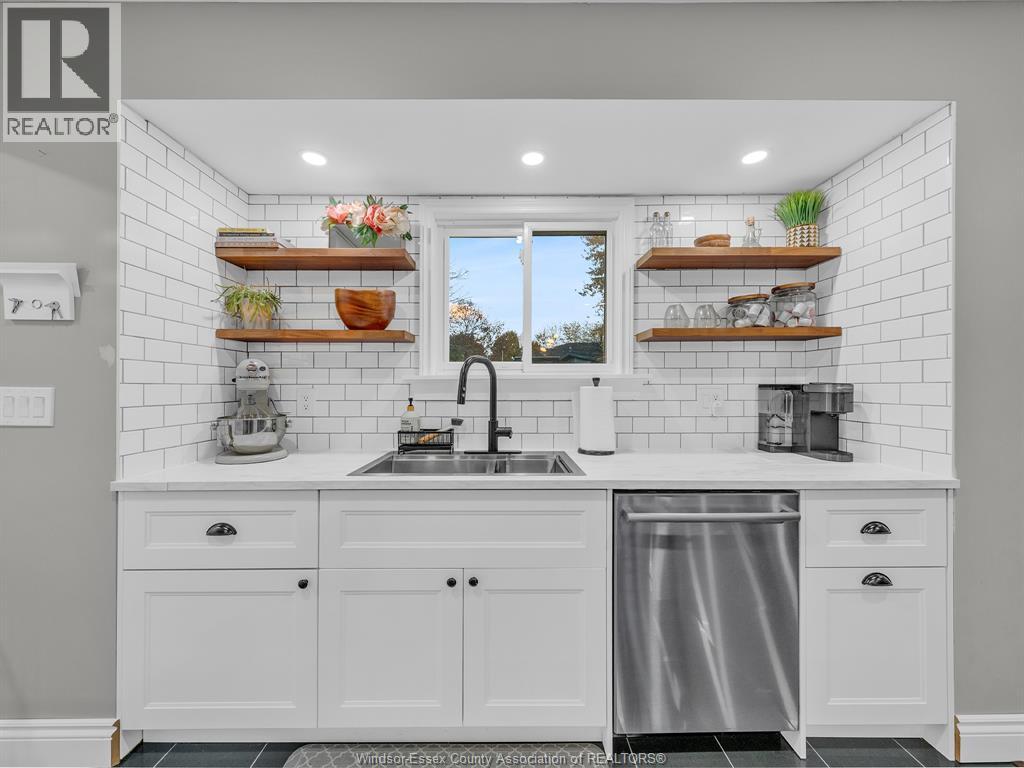 77 Venetian, Amherstburg, Ontario N9V 3A3 - Photo 9 - 25028204