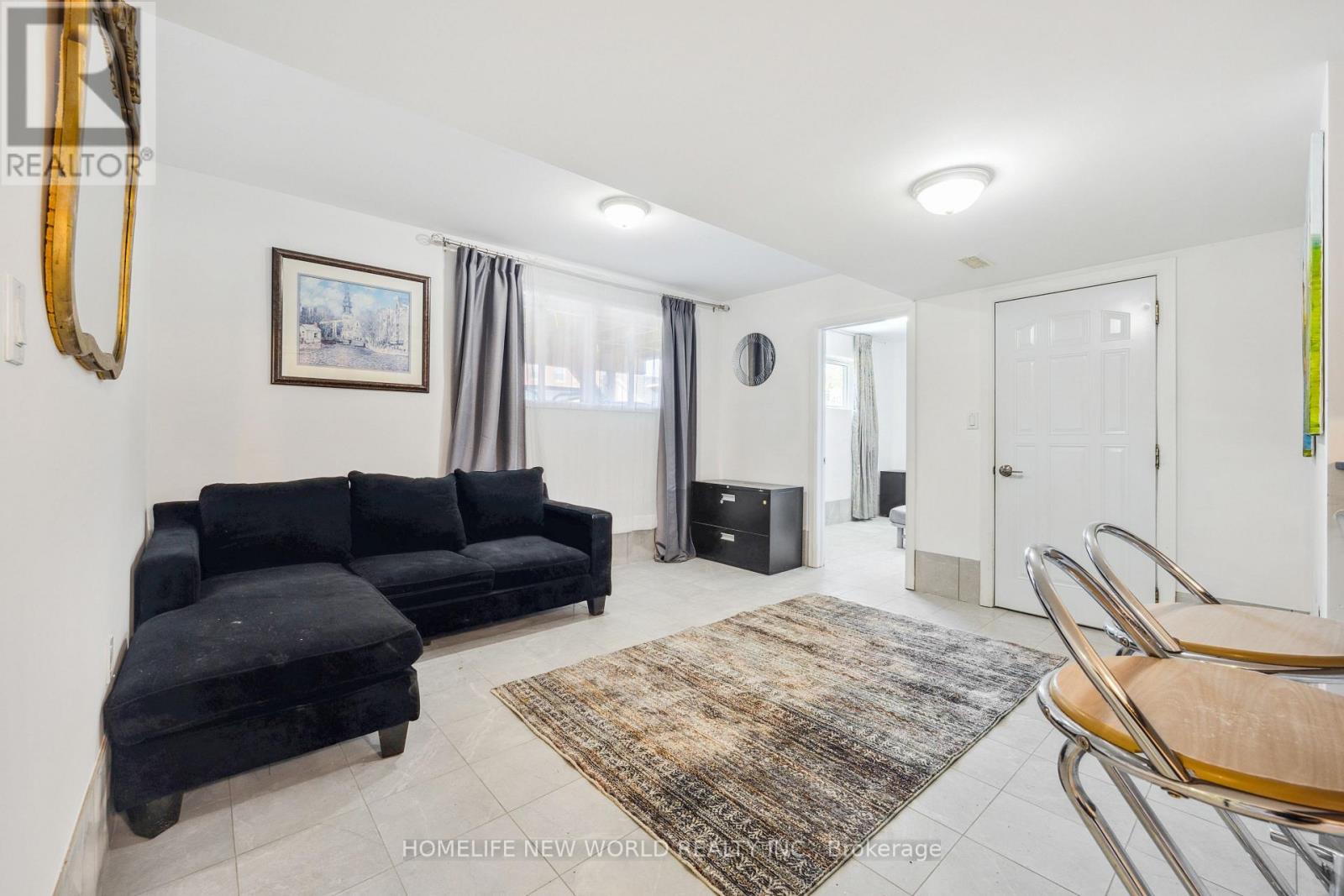 LOWER - 31 METROPOLITAN CRESCENT, Georgina, Ontario