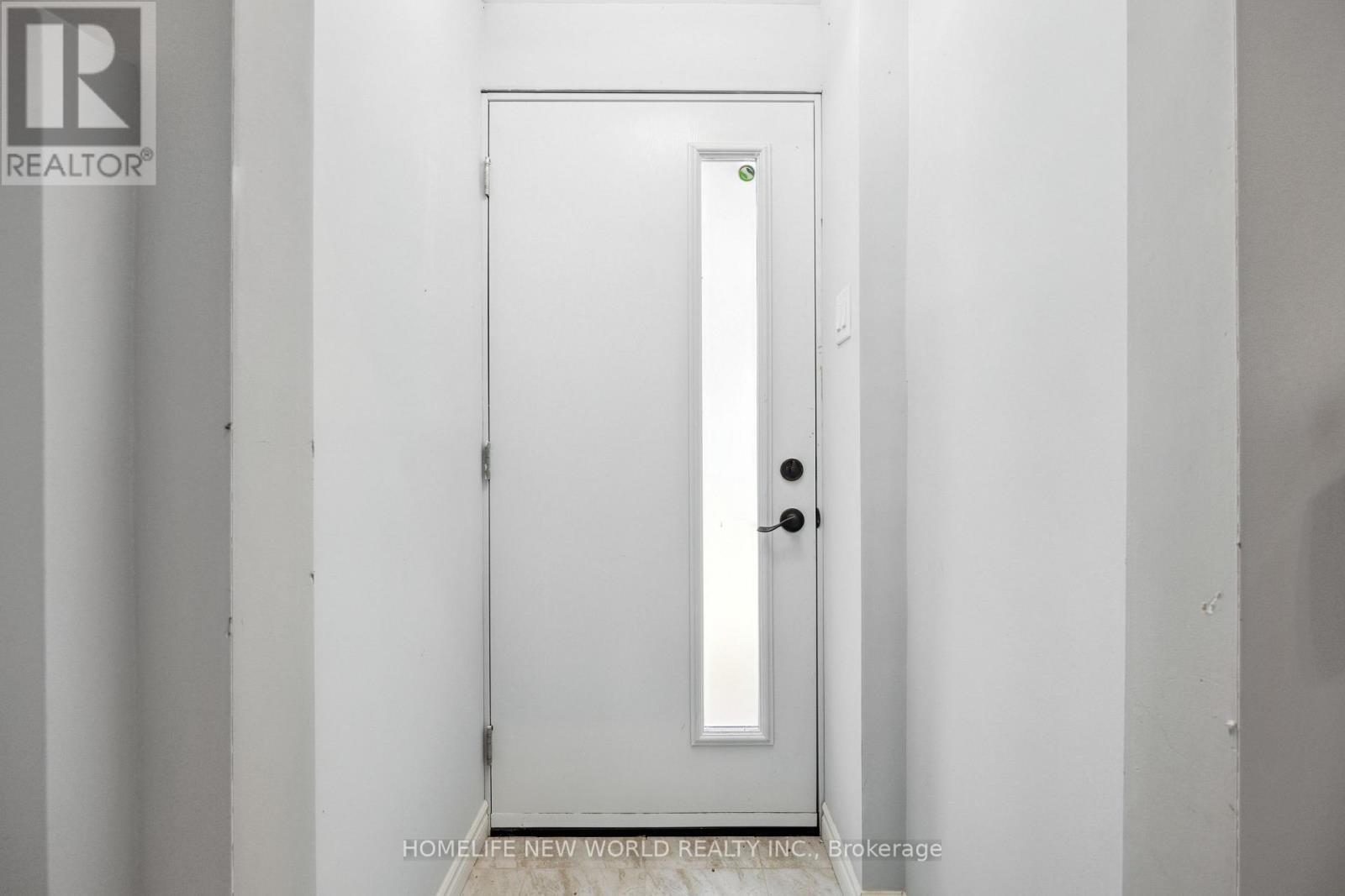 Lower - 31 Metropolitan Crescent, Georgina, Ontario  L4P 1L6 - Photo 10 - N12517242