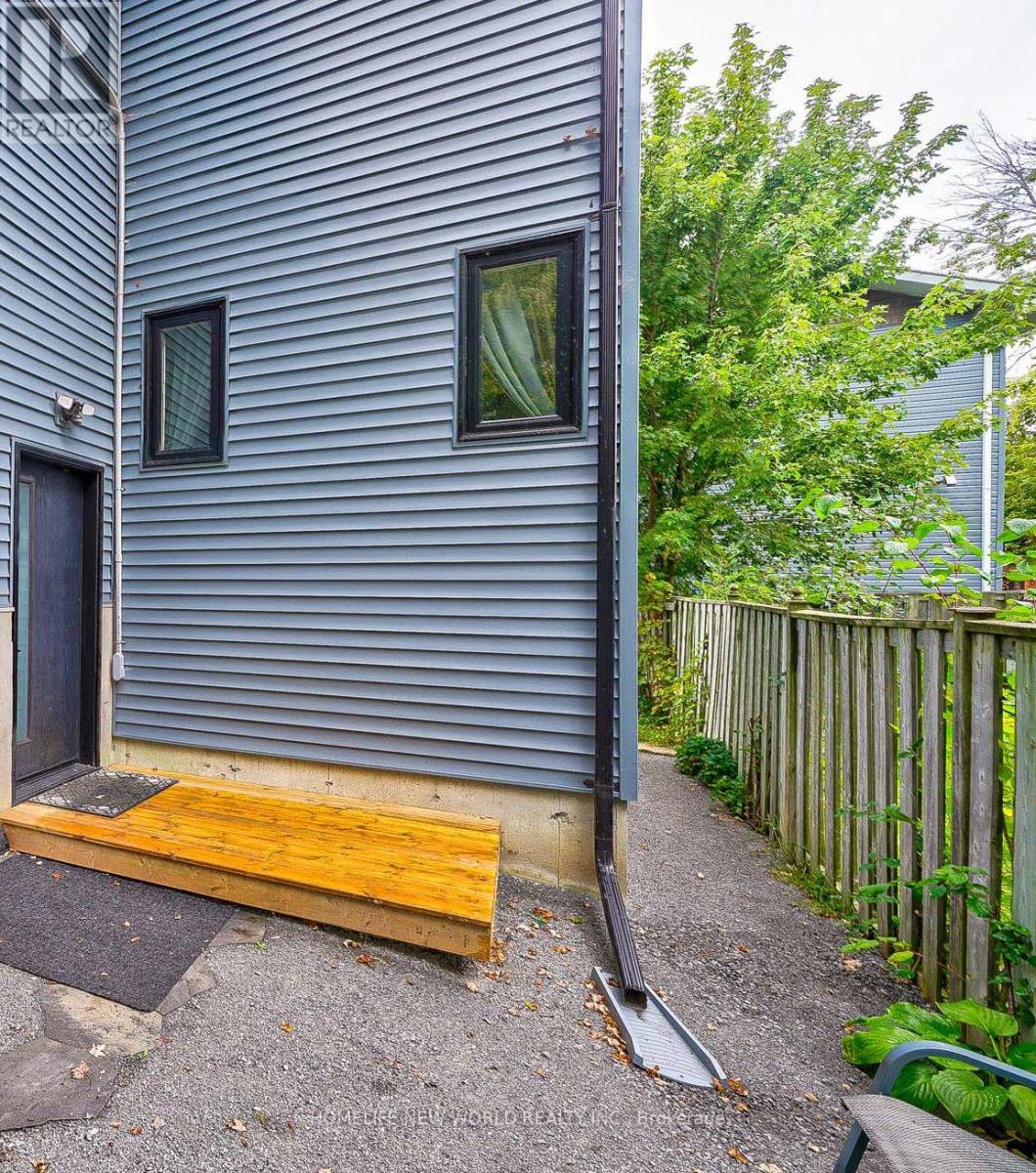 Lower - 31 Metropolitan Crescent, Georgina, Ontario  L4P 1L6 - Photo 12 - N12517242