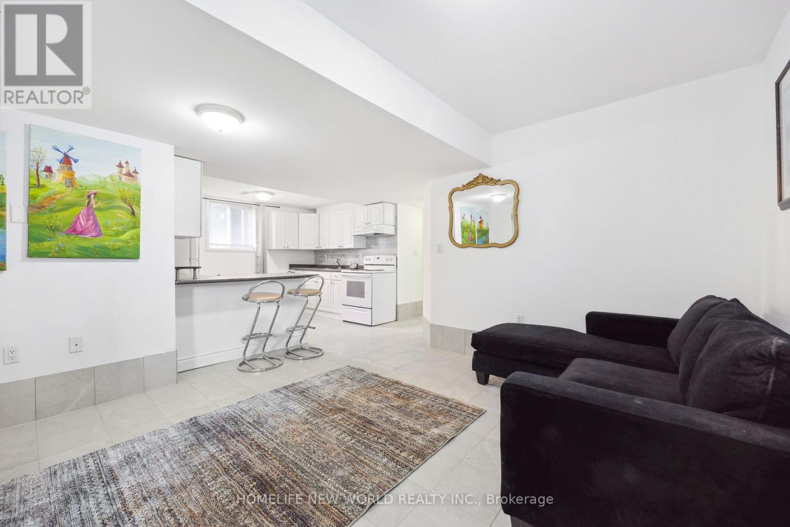 Lower - 31 Metropolitan Crescent, Georgina, Ontario  L4P 1L6 - Photo 3 - N12517242