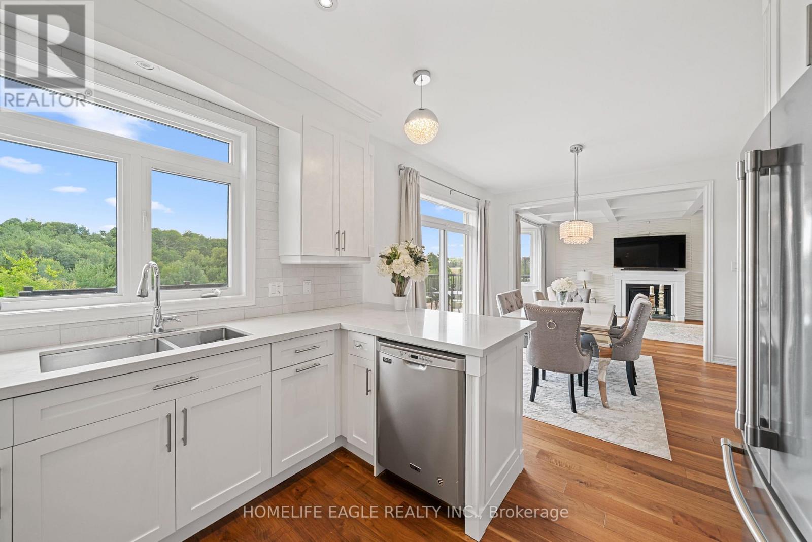 545 Clifford Perry Place, Newmarket, Ontario  L3X 0J1 - Photo 9 - N12517278