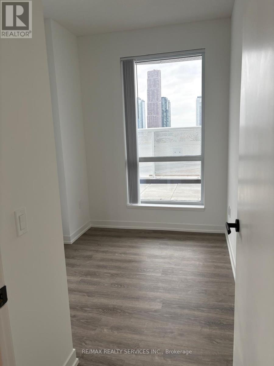 509 - 8 Interchange Way, Vaughan, Ontario  L4K 5Z7 - Photo 14 - N12517378