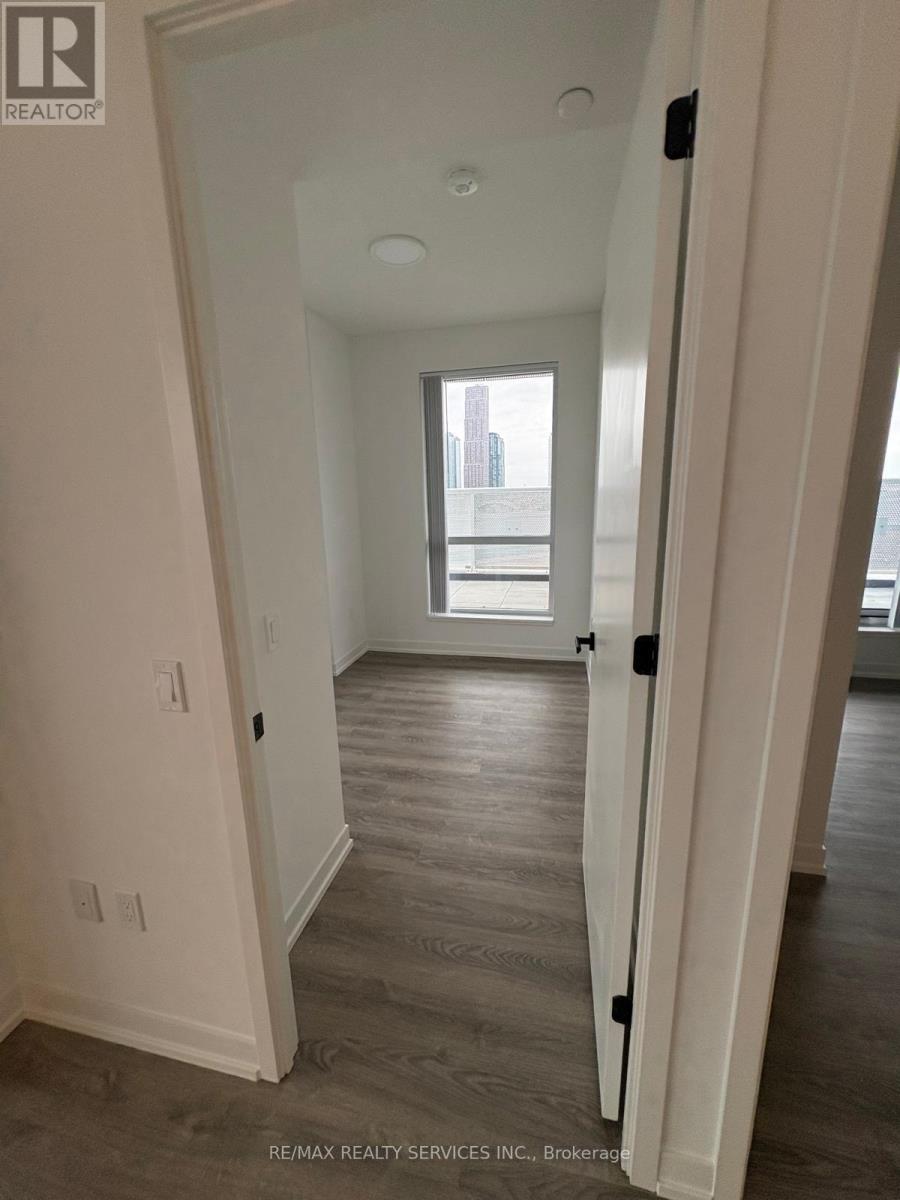 509 - 8 Interchange Way, Vaughan, Ontario  L4K 5Z7 - Photo 15 - N12517378