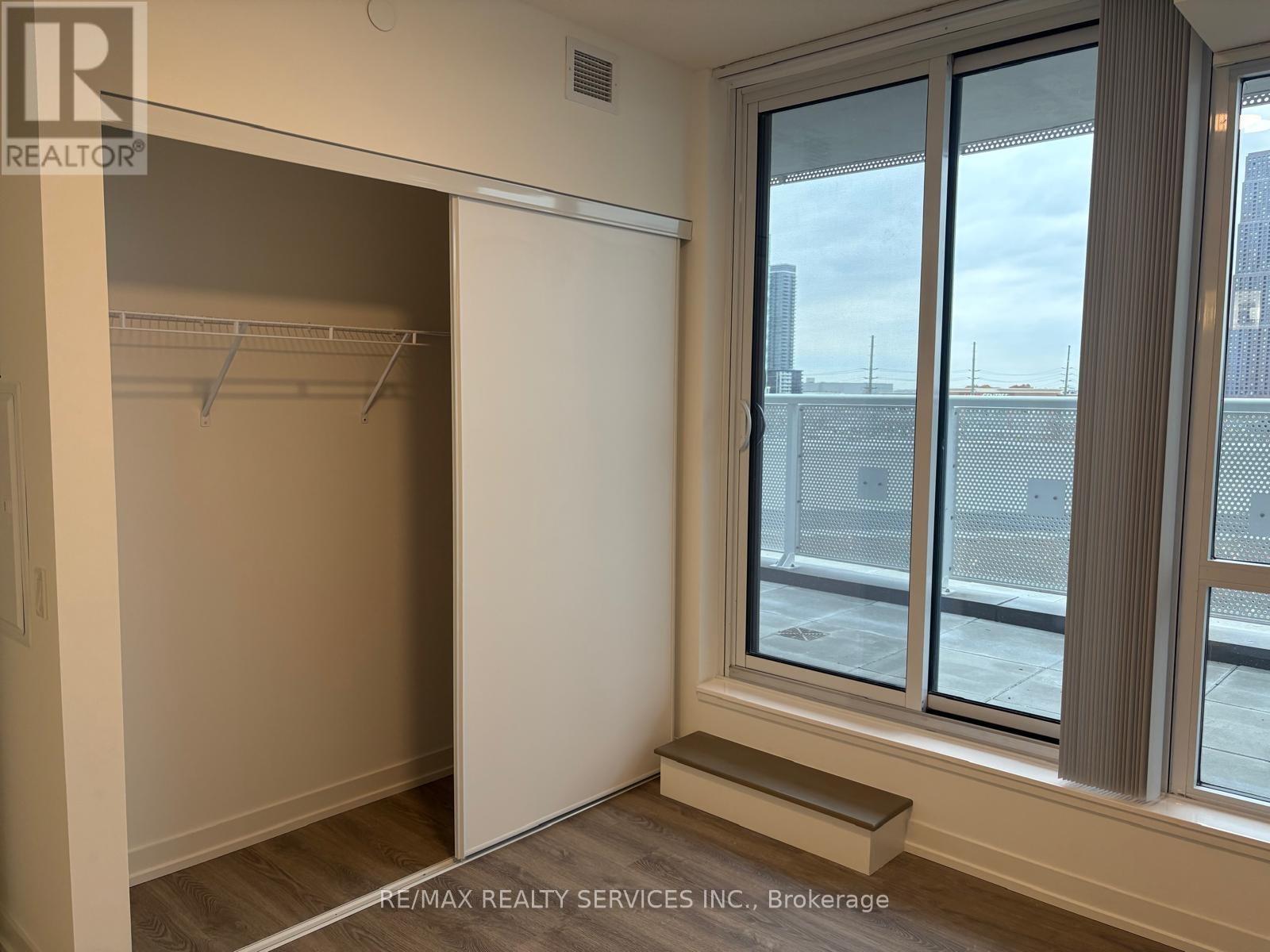 509 - 8 Interchange Way, Vaughan, Ontario  L4K 5Z7 - Photo 33 - N12517378