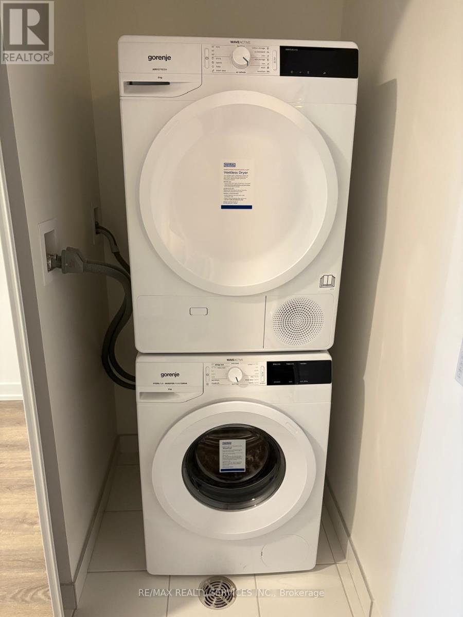 509 - 8 Interchange Way, Vaughan, Ontario  L4K 5Z7 - Photo 5 - N12517378