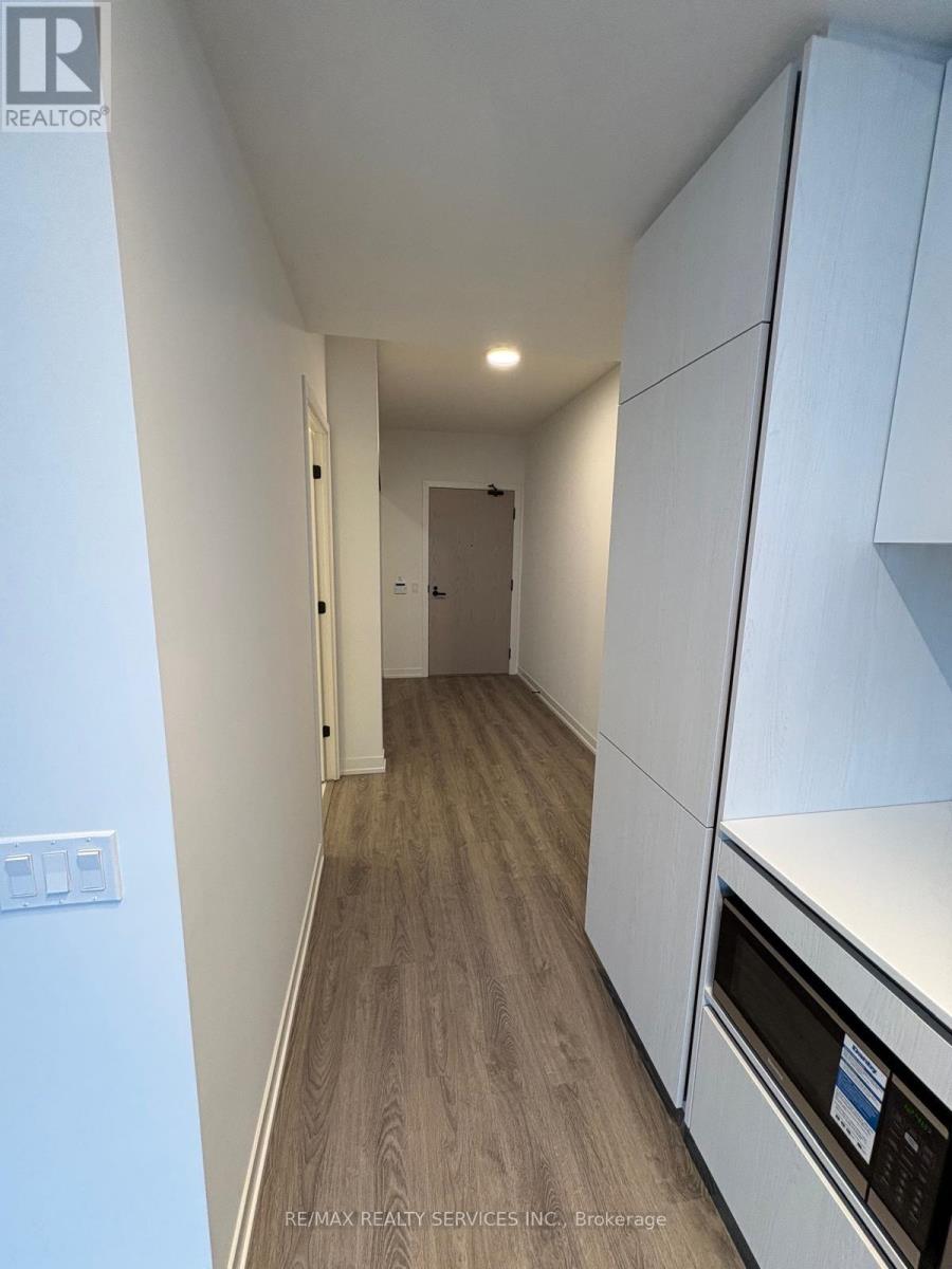 509 - 8 Interchange Way, Vaughan, Ontario  L4K 5Z7 - Photo 8 - N12517378