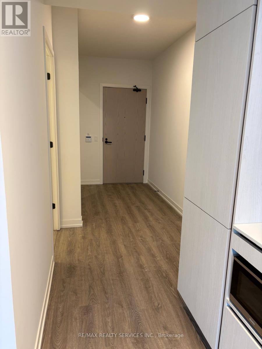 509 - 8 Interchange Way, Vaughan, Ontario  L4K 5Z7 - Photo 9 - N12517378