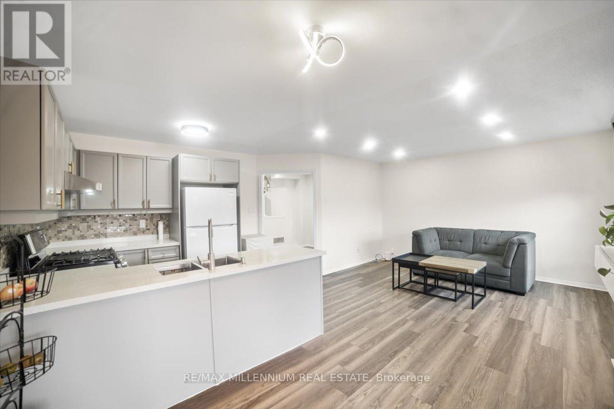 83 Smith Street, Bradford West Gwillimbury, Ontario  L3Z 3E3 - Photo 13 - N12517394