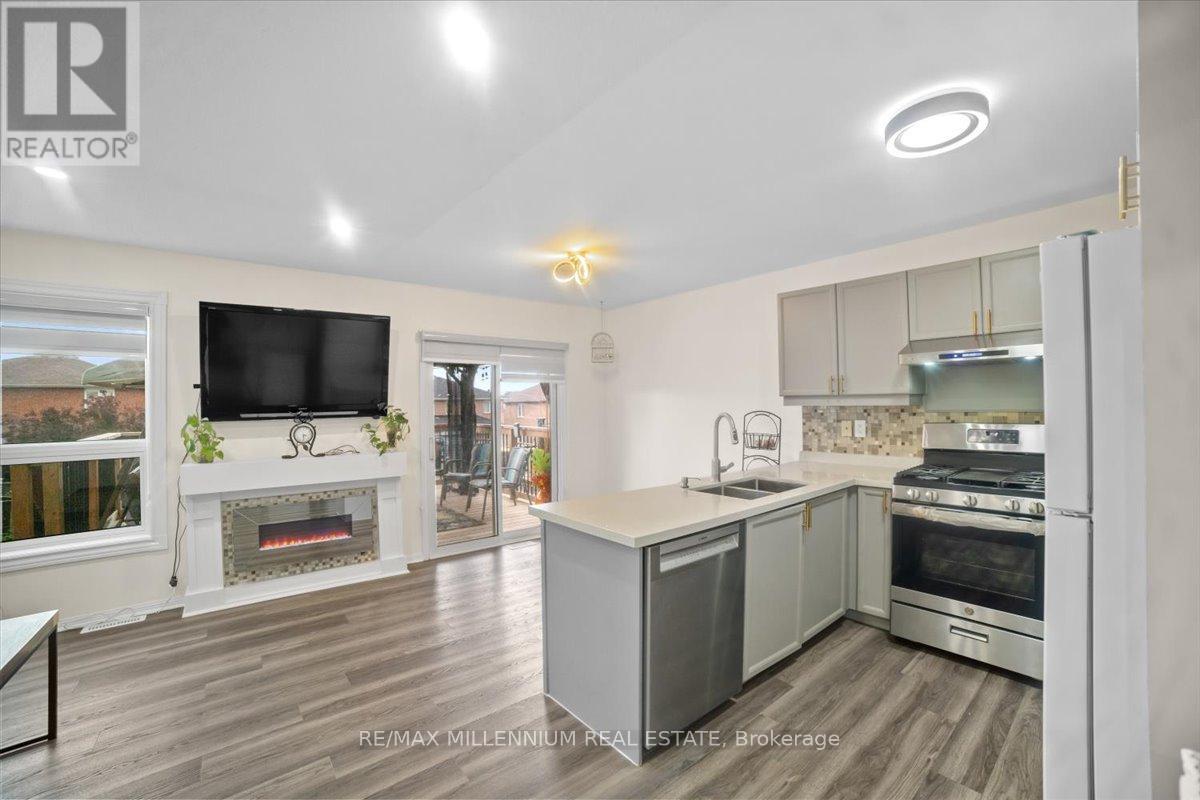 83 Smith Street, Bradford West Gwillimbury, Ontario  L3Z 3E3 - Photo 16 - N12517394