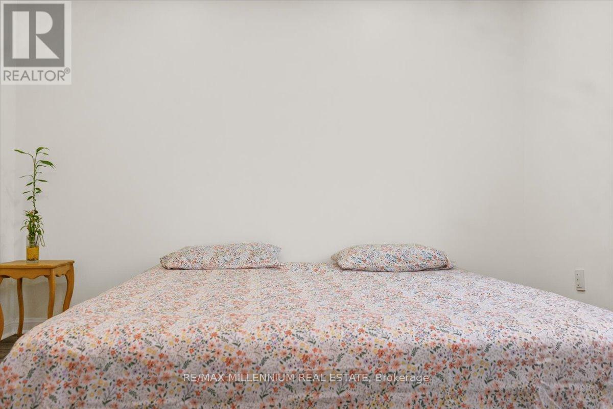 83 Smith Street, Bradford West Gwillimbury, Ontario  L3Z 3E3 - Photo 20 - N12517394