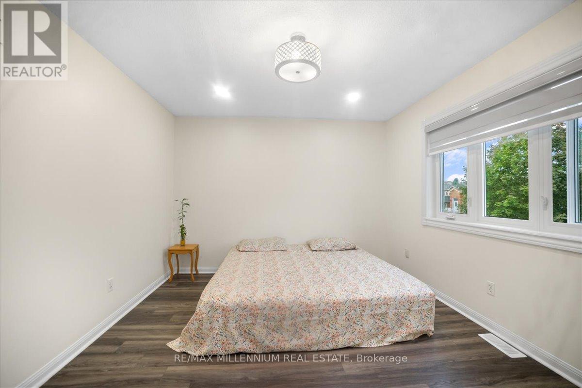 83 Smith Street, Bradford West Gwillimbury, Ontario  L3Z 3E3 - Photo 22 - N12517394