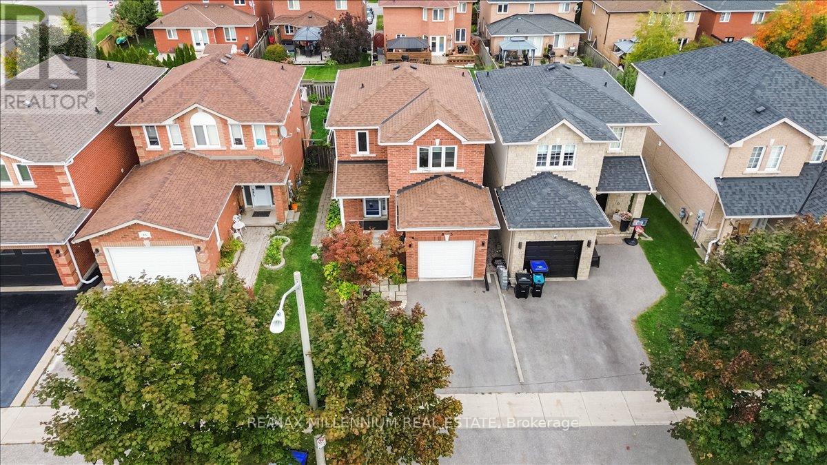 83 Smith Street, Bradford West Gwillimbury, Ontario  L3Z 3E3 - Photo 38 - N12517394