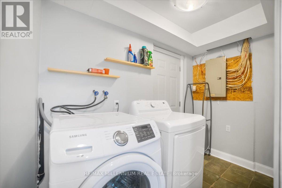 83 Smith Street, Bradford West Gwillimbury, Ontario  L3Z 3E3 - Photo 46 - N12517394