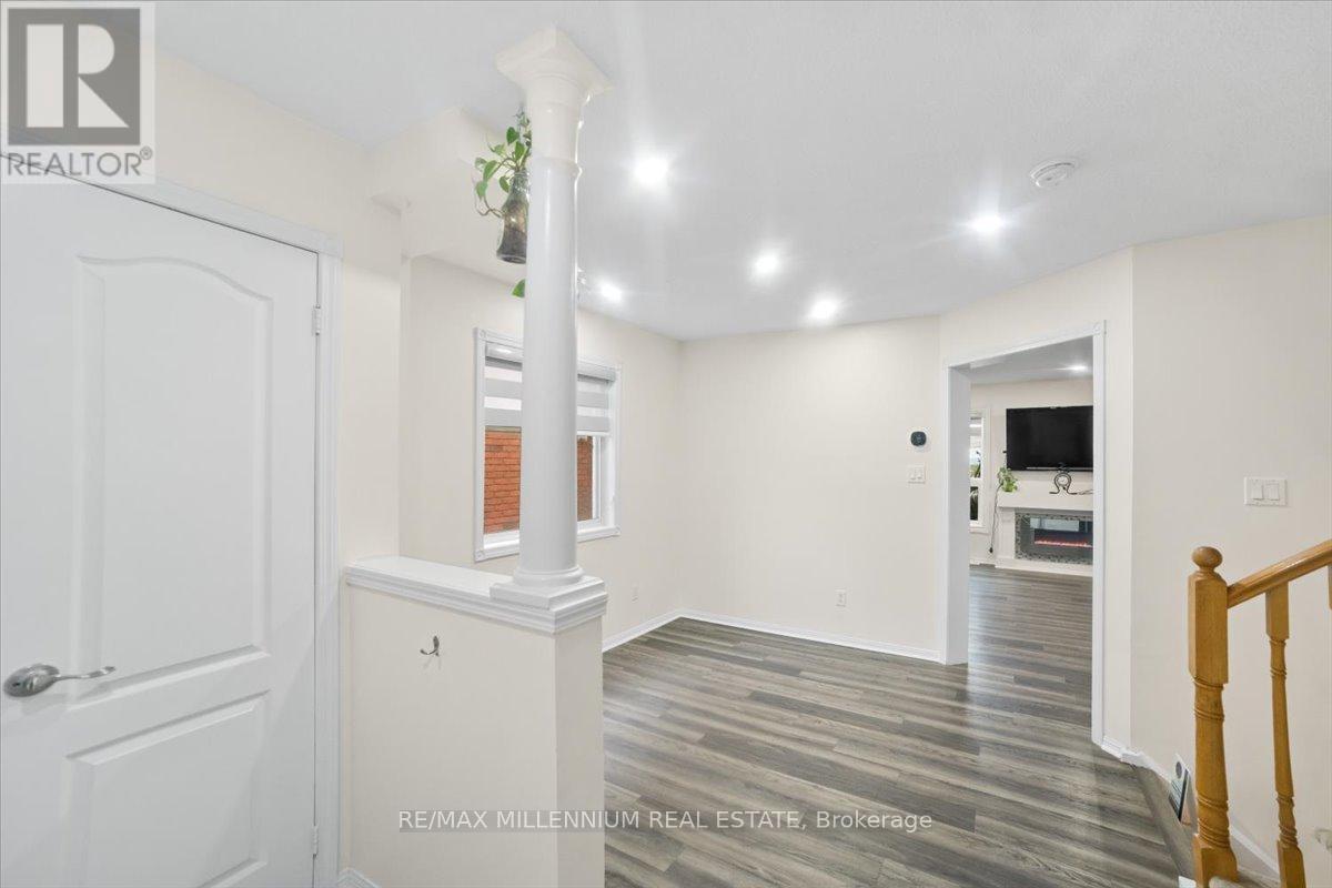 83 Smith Street, Bradford West Gwillimbury, Ontario  L3Z 3E3 - Photo 6 - N12517394