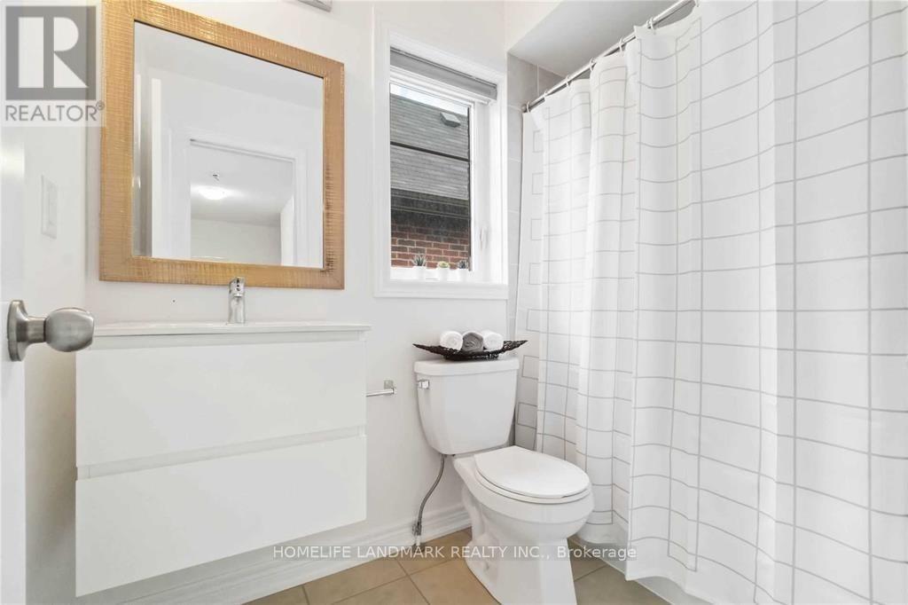 6d Parker Avenue, Richmond Hill, Ontario  L4E 1H3 - Photo 14 - N12517424