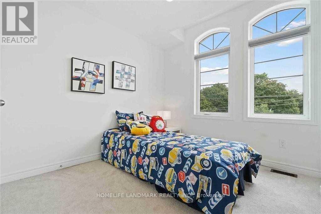 6d Parker Avenue, Richmond Hill, Ontario  L4E 1H3 - Photo 15 - N12517424