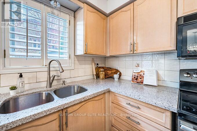 8734 Martin Grove Road W, Vaughan, Ontario  L4H 1G2 - Photo 13 - N12517462