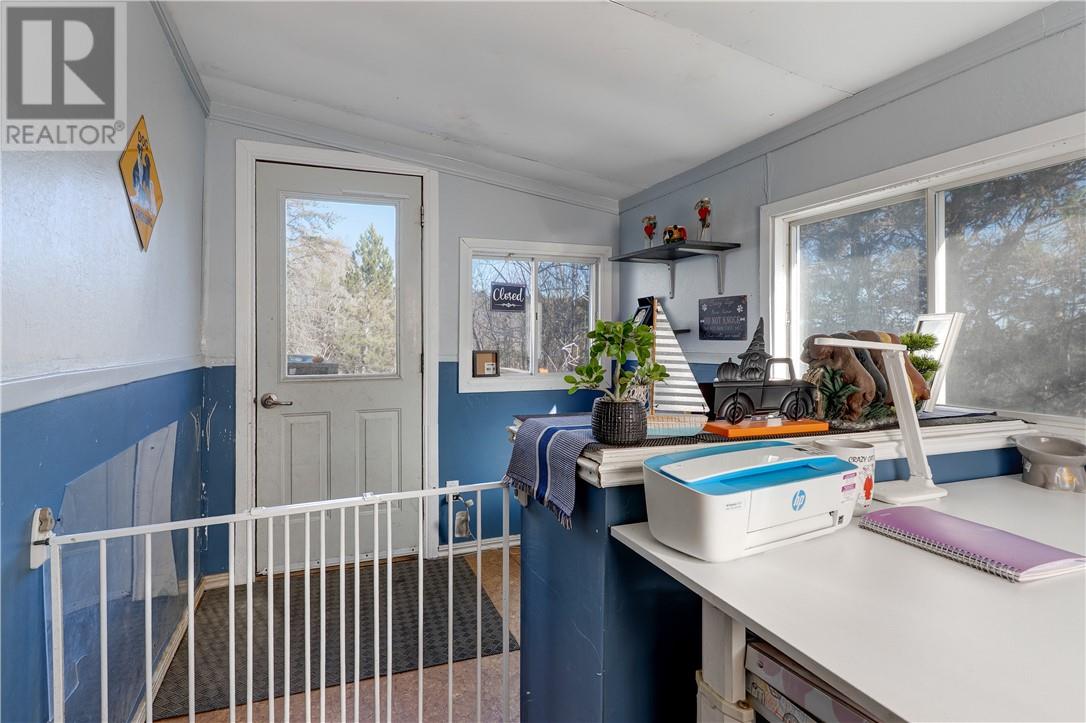 3710 Dill Lake Road, Greater Sudbury, Ontario P3G 0A5 - Photo 4 - 2125543