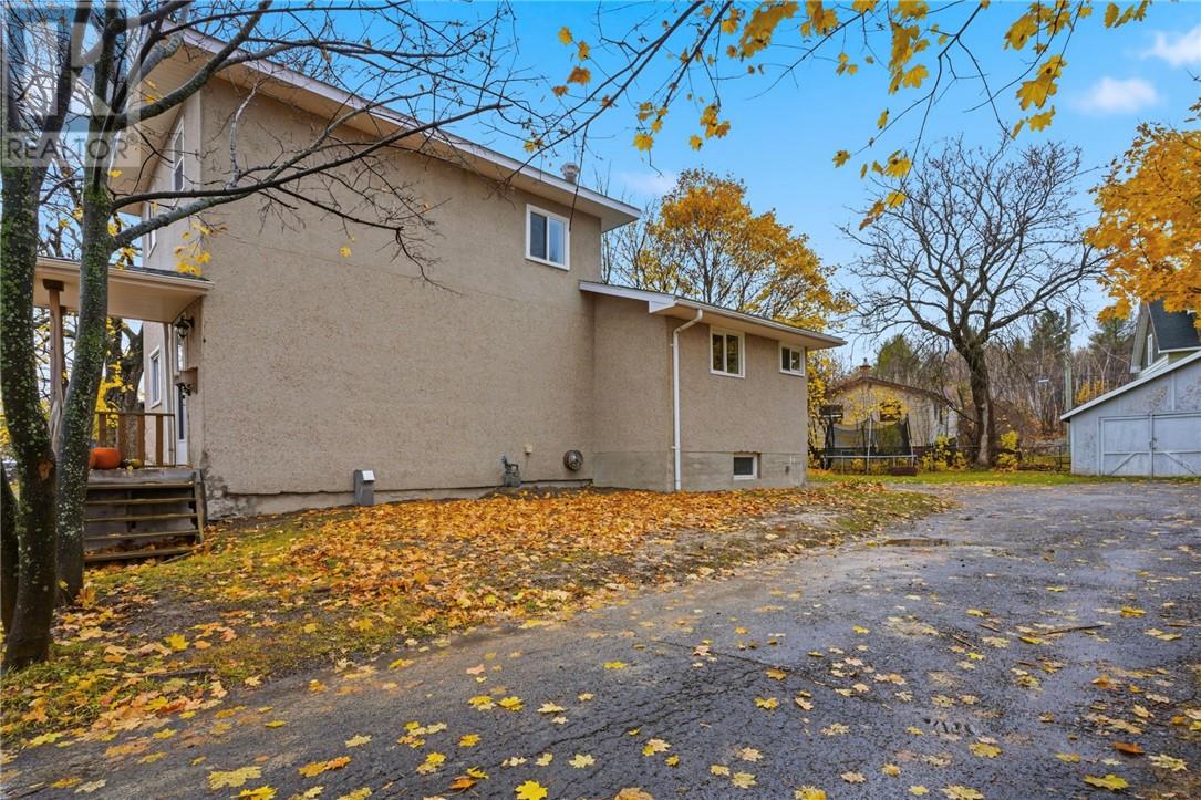 482 Howey Drive, Greater Sudbury, Ontario P3B 1G3 - Photo 22 - 2125538