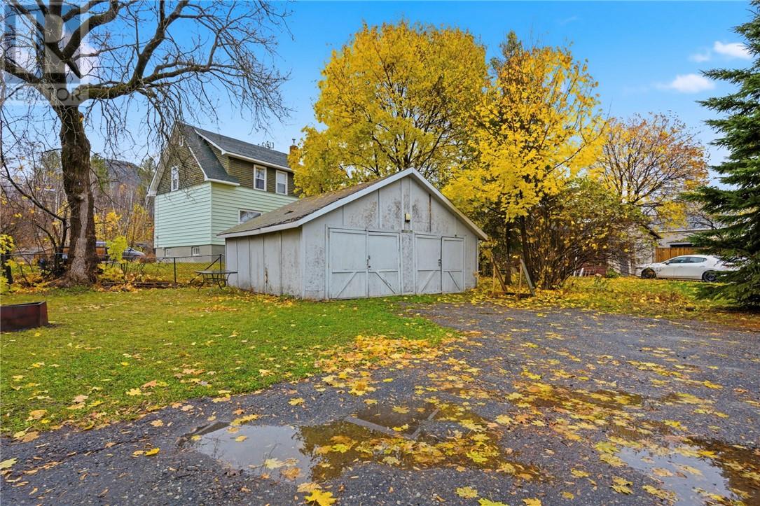 482 Howey Drive, Greater Sudbury, Ontario P3B 1G3 - Photo 4 - 2125538