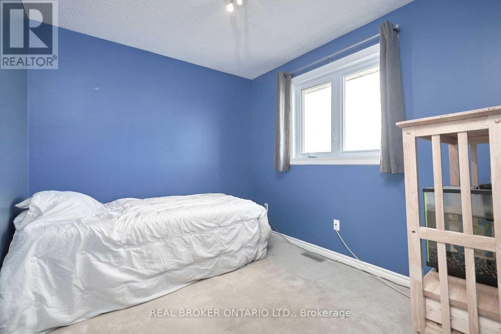 41 Darcel Crescent, Barrie (East Bayfield), Ontario L4M 6X3 - Photo 10 - S12517450