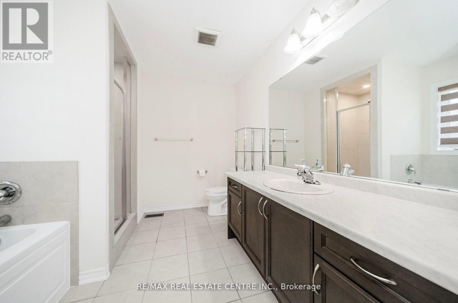 16 Flagg Avenue, Brant, Ontario  N3L 0K2 - Photo 36 - X12517046