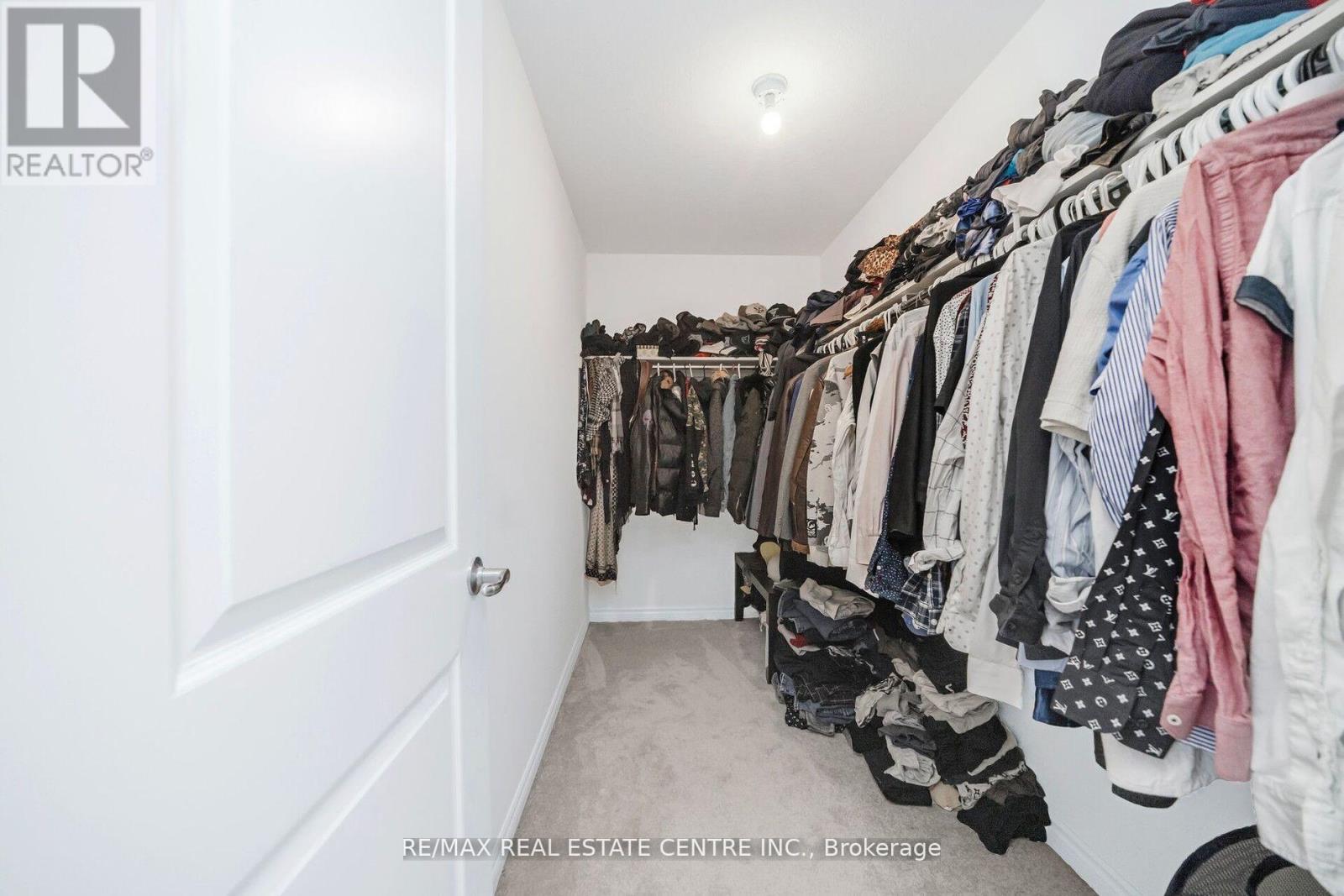 16 Flagg Avenue, Brant, Ontario  N3L 0K2 - Photo 39 - X12517046