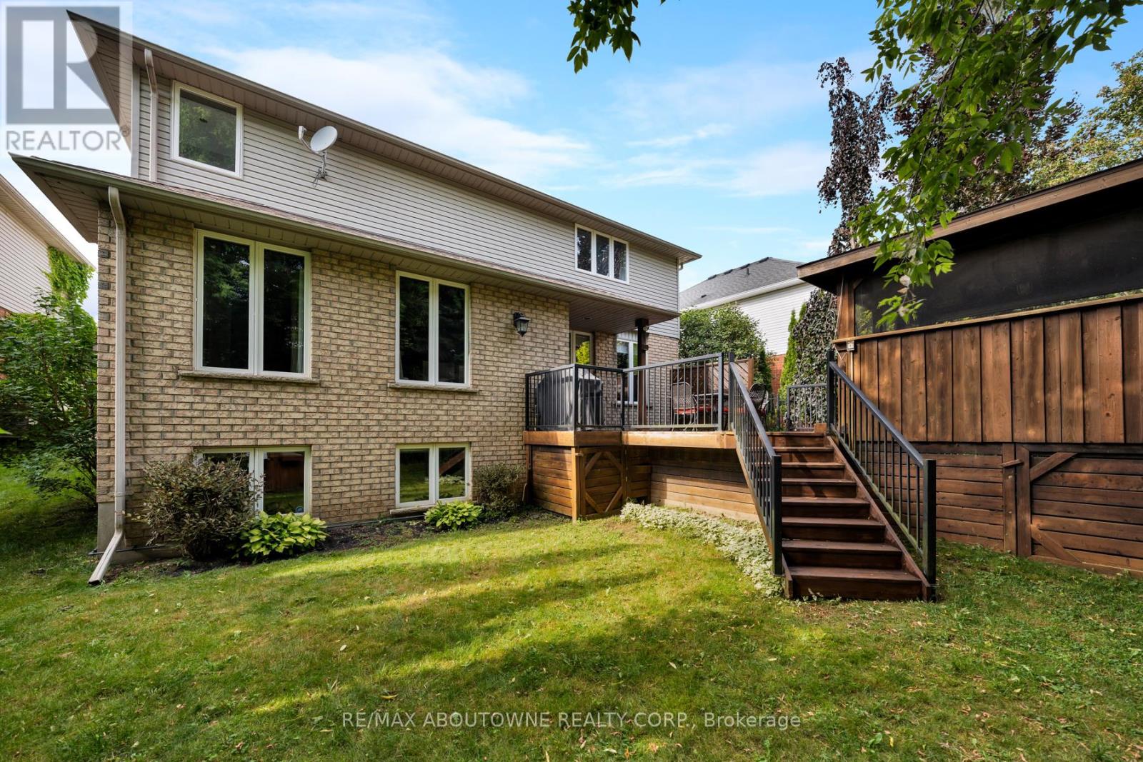 42 Pearwood Court, Kitchener, Ontario  N2P 2L1 - Photo 38 - X12517068