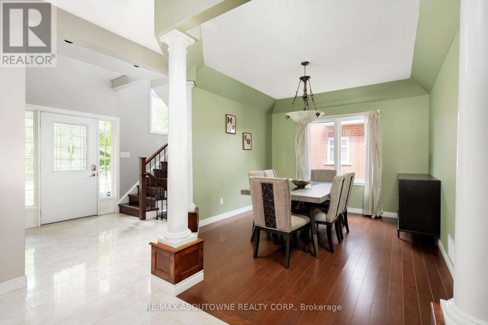 42 Pearwood Court, Kitchener, Ontario  N2P 2L1 - Photo 6 - X12517068