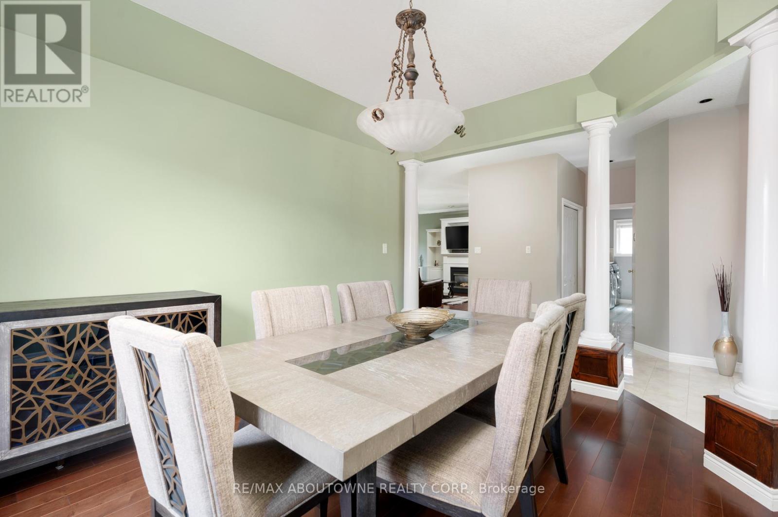 42 Pearwood Court, Kitchener, Ontario  N2P 2L1 - Photo 7 - X12517068