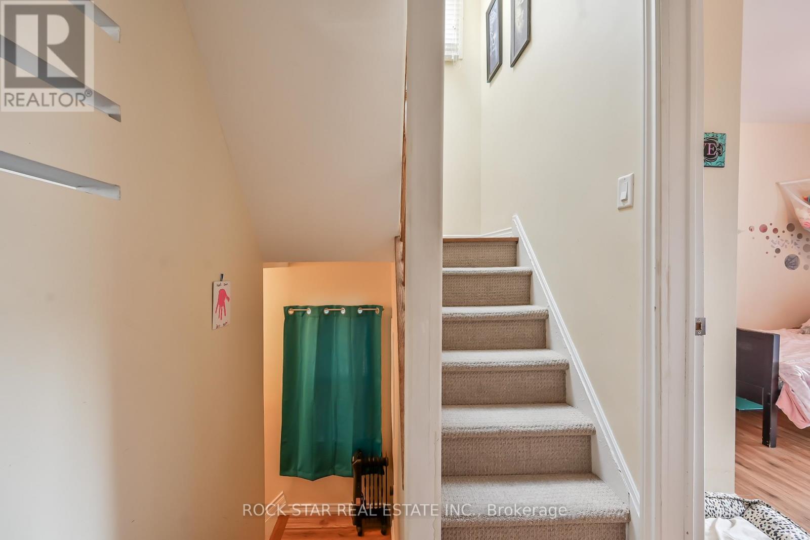 139 Balsam Avenue S, Hamilton, Ontario  L8M 3B6 - Photo 13 - X12517074